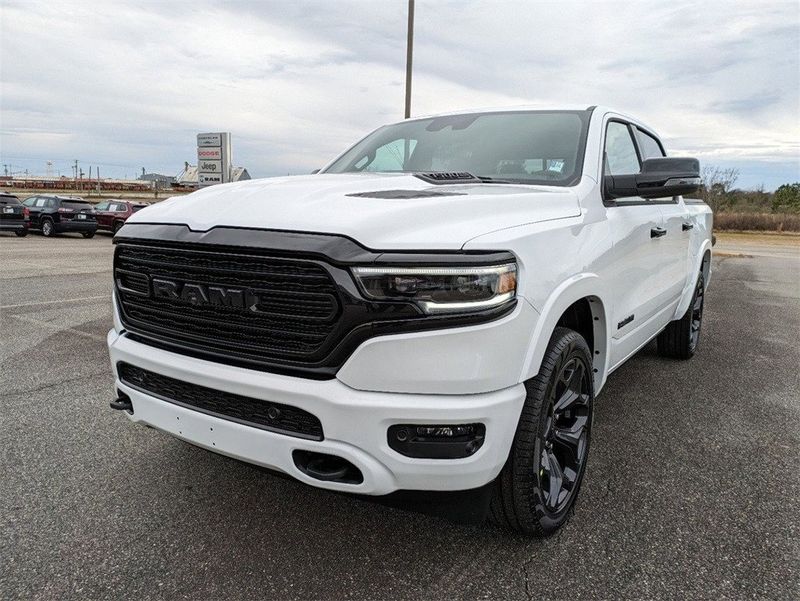 2024 RAM 1500 Limited Crew Cab 4x4 5