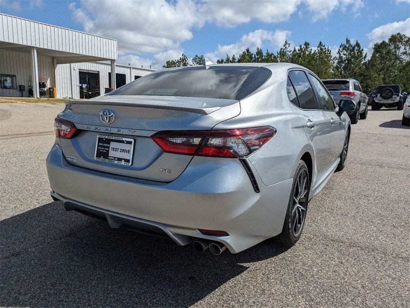 2021 Toyota Camry SE NightshadeImage 4