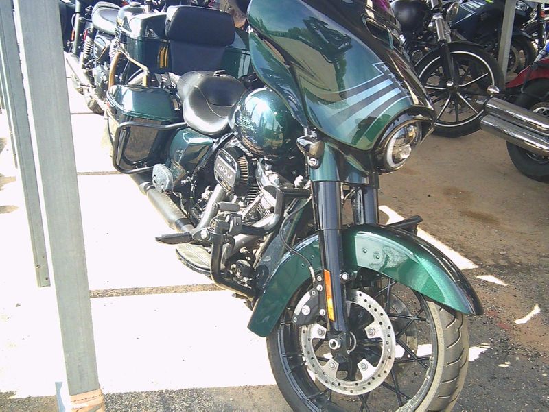 USED 2021 HARLEY STREET GLIDE SPECIAL Image 1