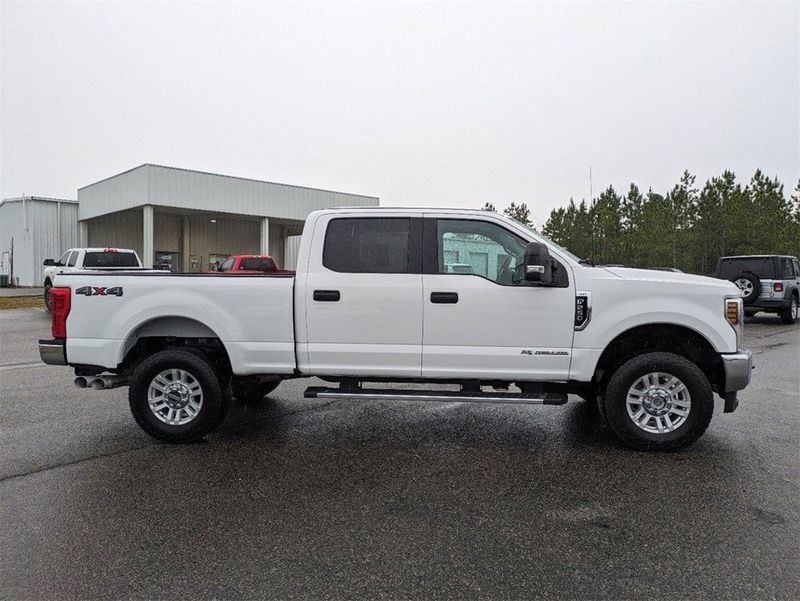 2018 Ford F-250 XLTImage 3