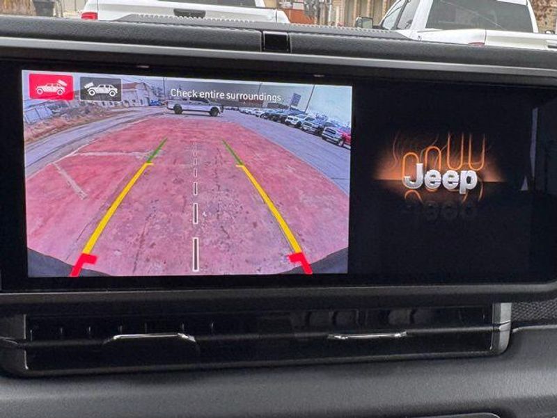 New 2026 Jeep Wrangler 4-door Rubicon XImage 17