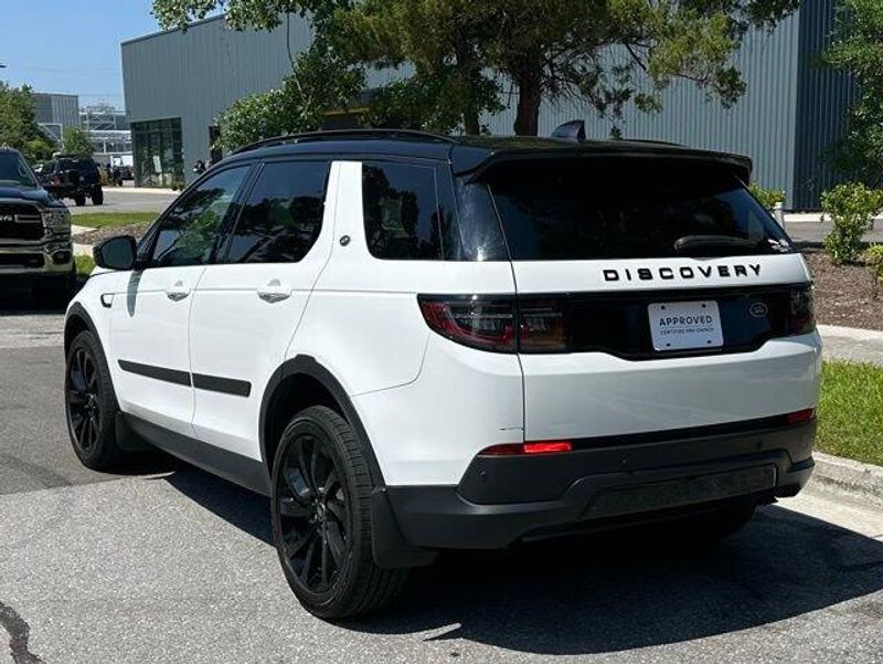 2022 Land Rover Discovery Sport SE