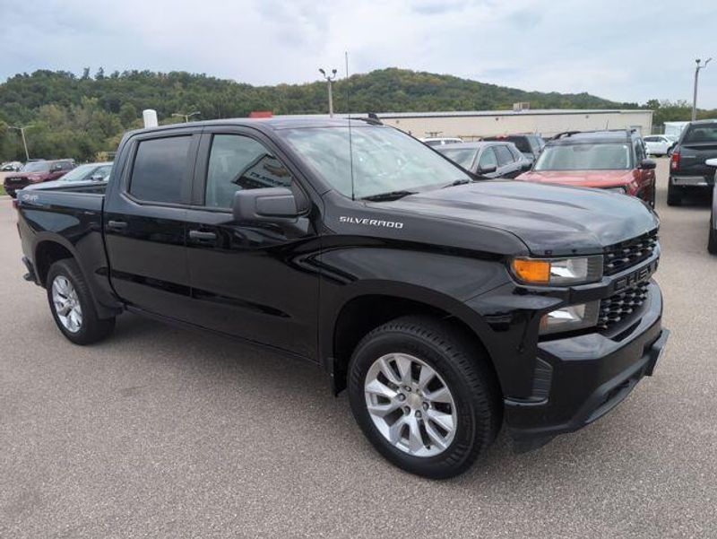 2019 Chevrolet Silverado 1500 Custom photo 8