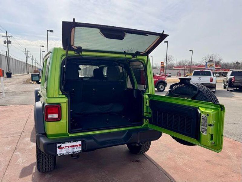 New 2026 Jeep Wrangler 4-door Sport SImage 9
