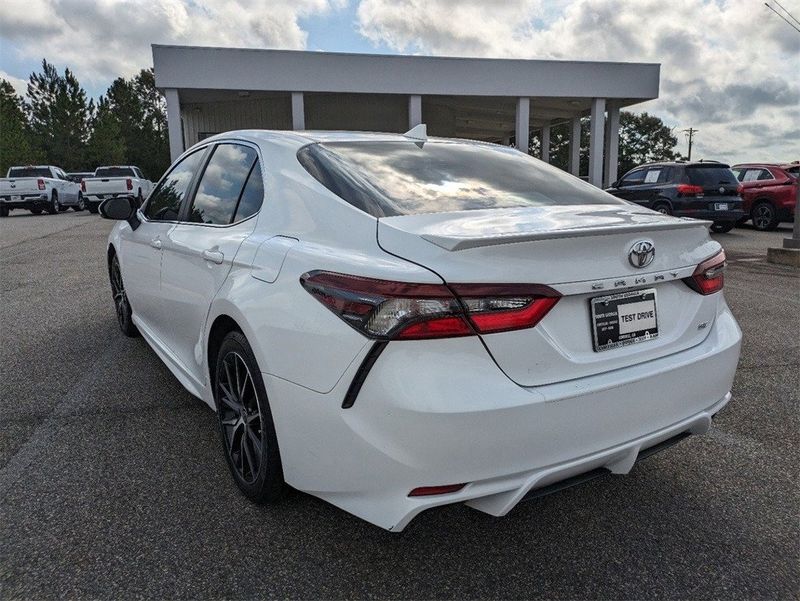 2021 Toyota Camry Image 6