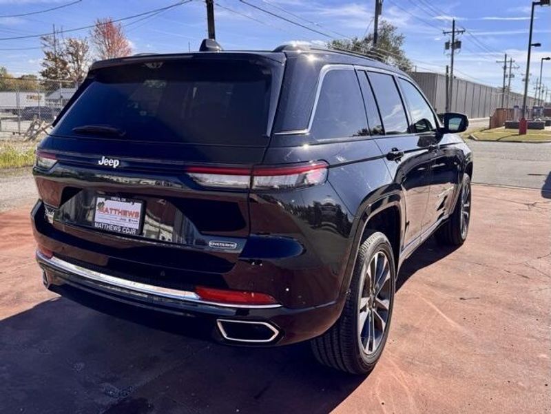 New 2025 Jeep Grand Cherokee Overland 4x4Image 5