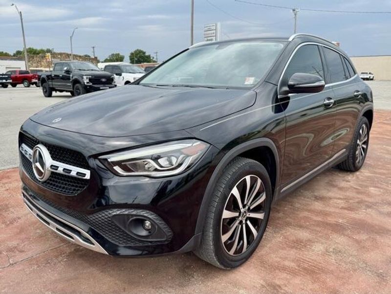 Used 2021 Mercedes-Benz GLA 250 250Image 1