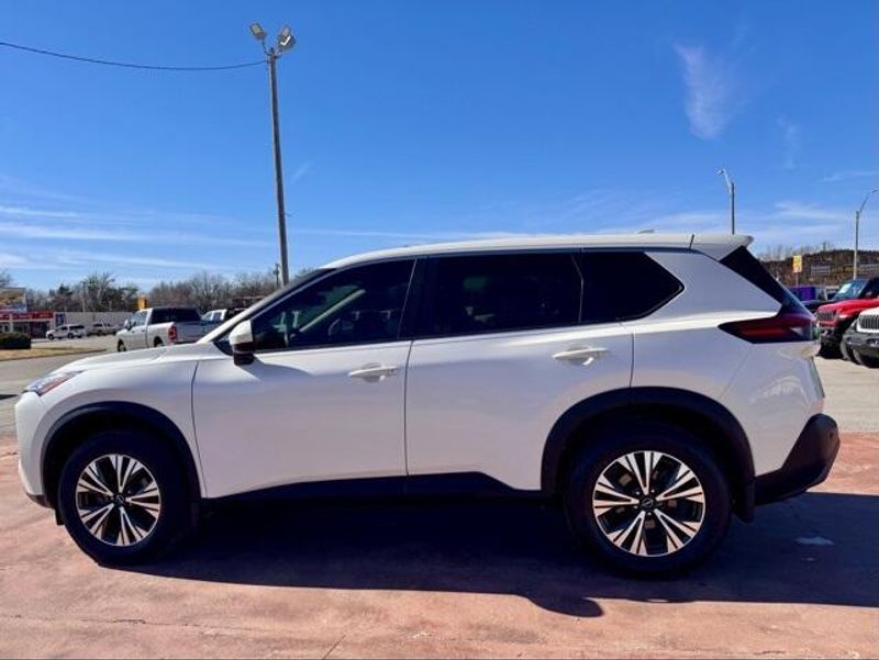 Used 2023 Nissan Rogue SVImage 8