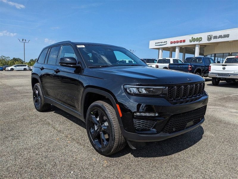 2024 Jeep Grand Cherokee Limited 4x4Image 2