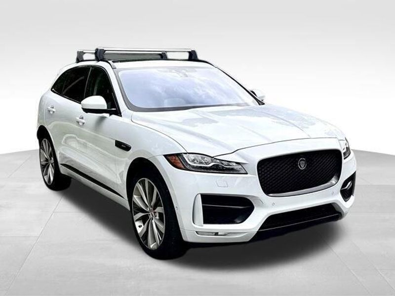2017 Jaguar F-PACE 35t R-Sport