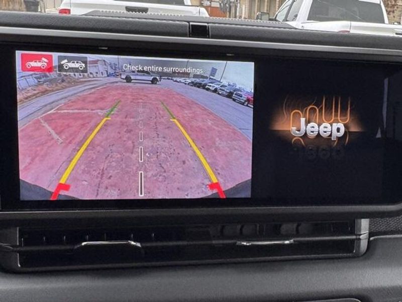 New 2026 Jeep Wrangler 4-door Rubicon XImage 17