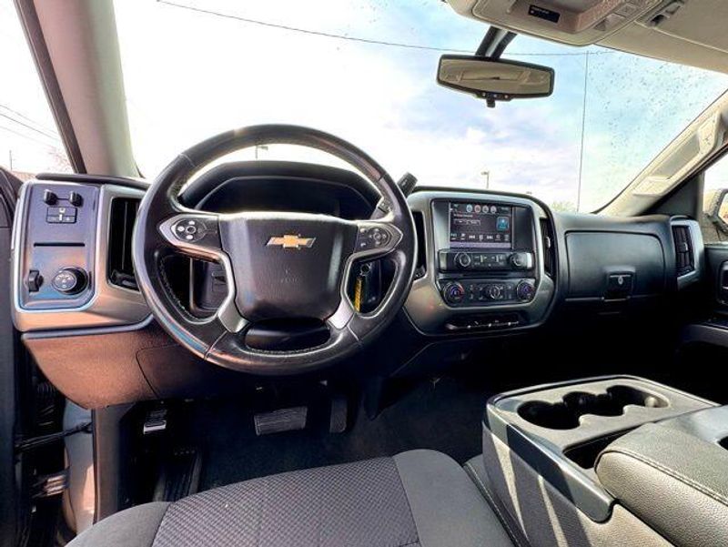 Used 2017 Chevrolet Silverado 1500 LTImage 8