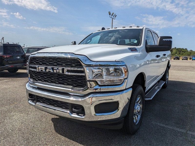 2024 RAM 2500 Tradesman Crew Cab 4x4 6