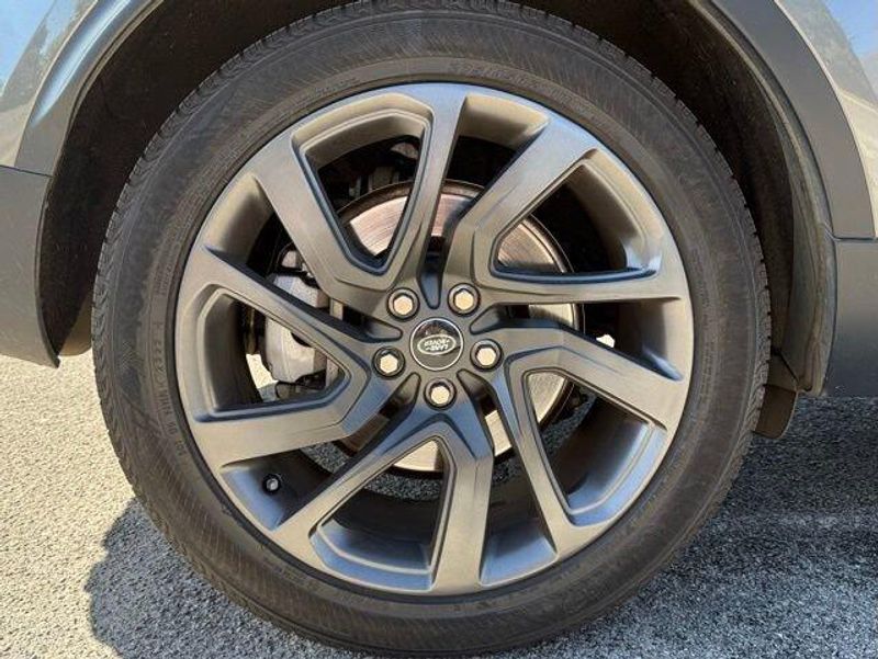 Used 2019 Land Rover Discovery HSE