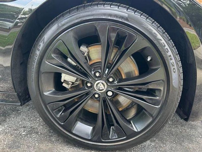 2024 Jaguar XF R-Dynamic SE