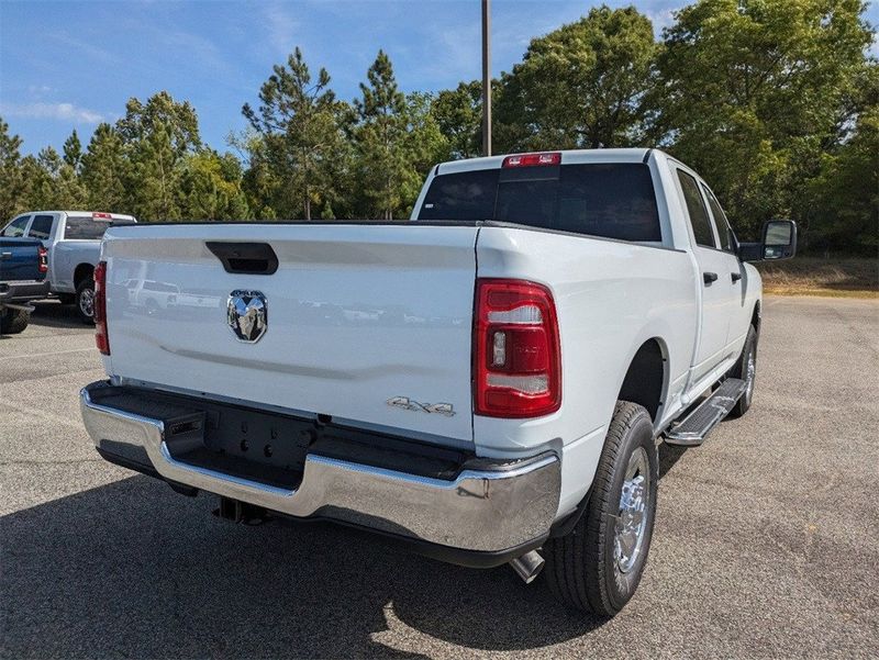 2024 RAM 2500 Tradesman Crew Cab 4x4 6