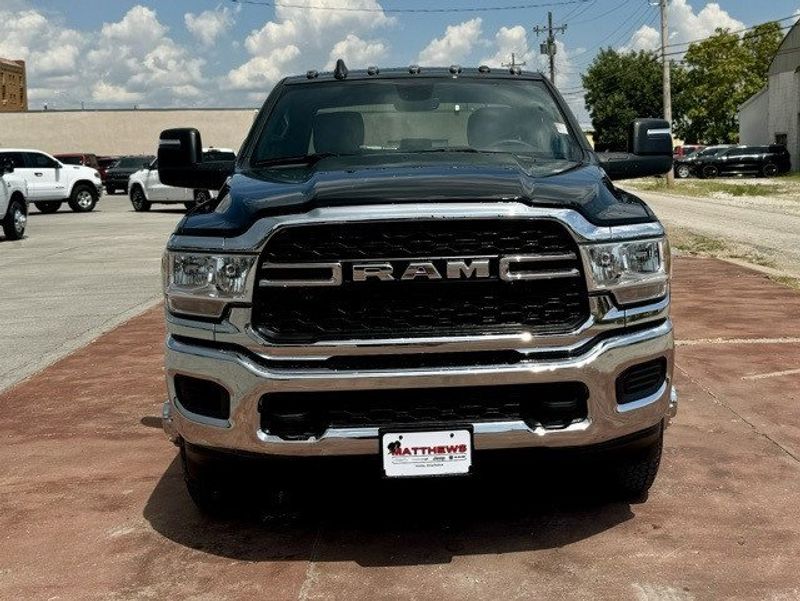 2024 RAM 3500 Tradesman Crew Cab 4x4 8