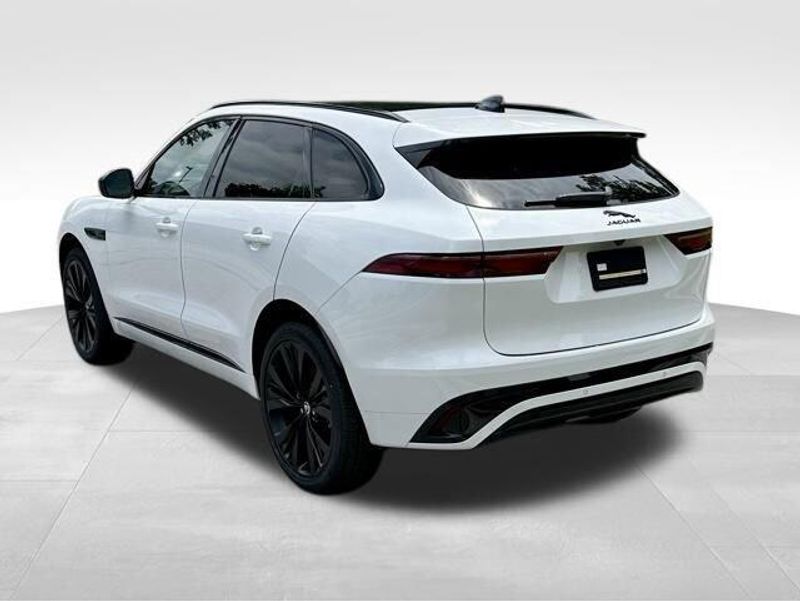 2025 Jaguar F-PACE R-Dynamic S