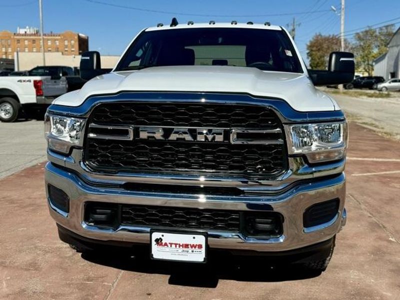 2024 RAM 3500 Tradesman Crew Cab 4x4 8