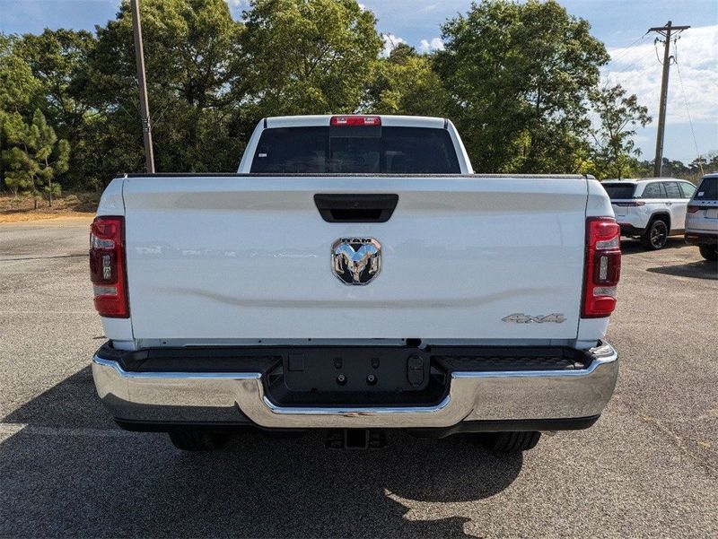 2024 RAM 2500 Tradesman Crew Cab 4x4 6