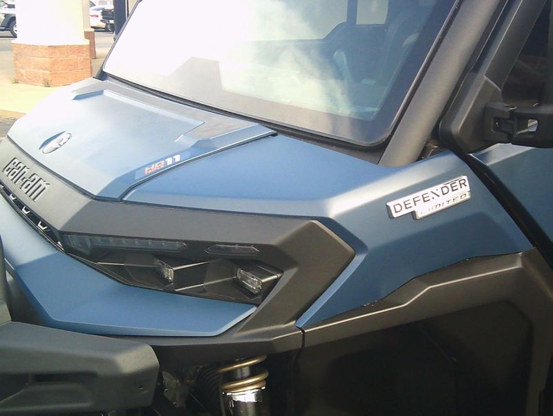 NEW 2026 CAN-AM DEFENDER LIMITED CAB HD11 Image 7