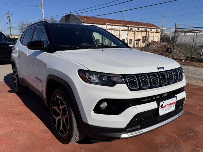 New 2026 Jeep Compass Limited 4x4Image 3