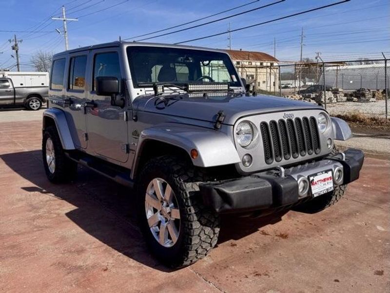 Used 2016 Jeep Wrangler Unlimited SaharaImage 3