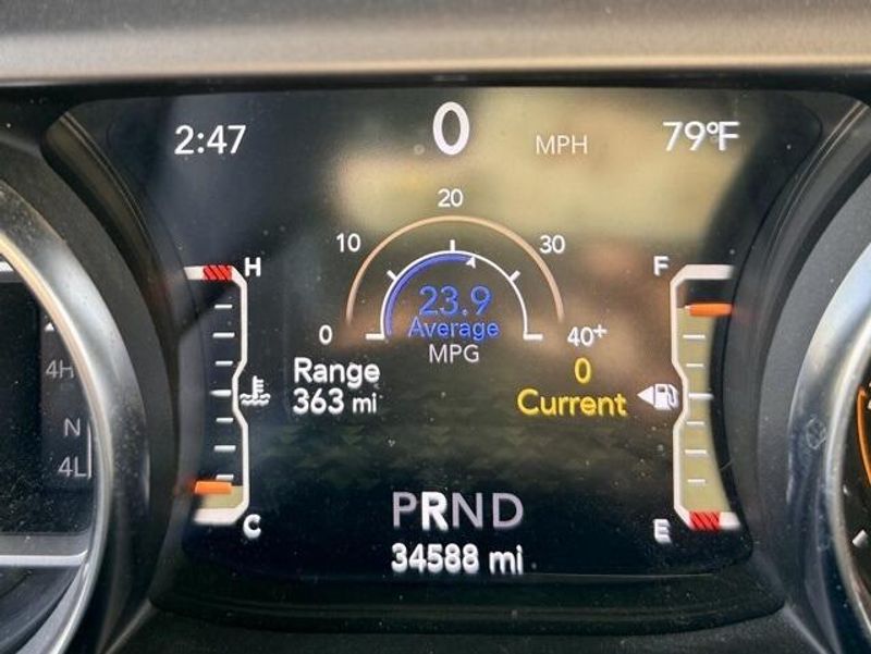 Used 2022 Jeep Gladiator SportImage 16