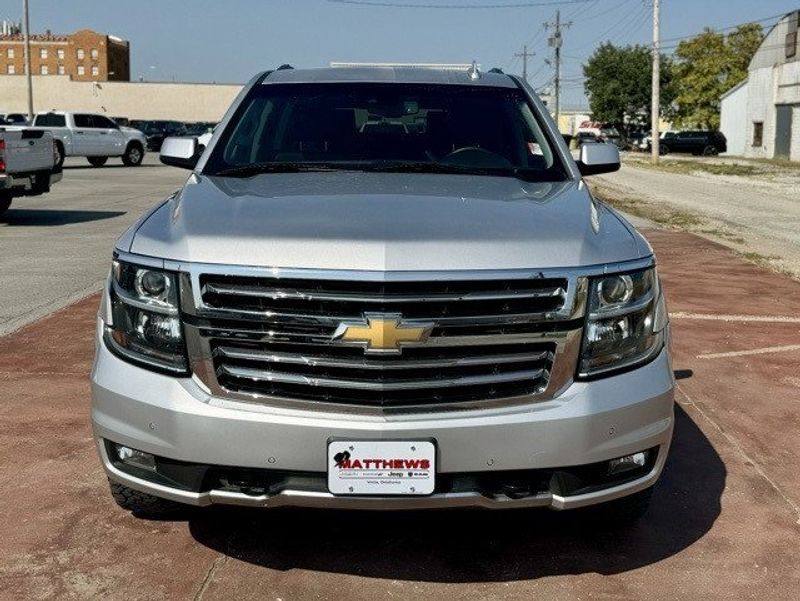 2020 Chevrolet Suburban LTImage 2