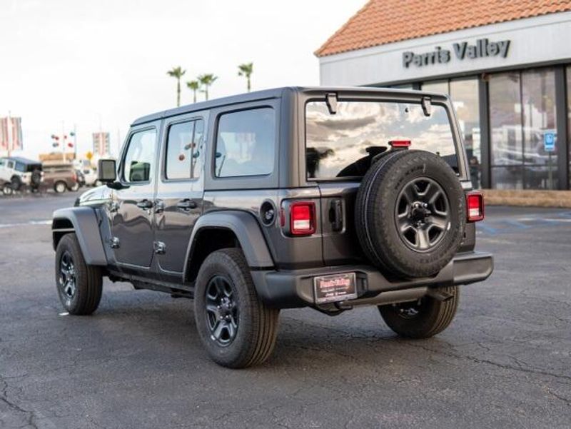 2025 Jeep Wrangler SportImage 5