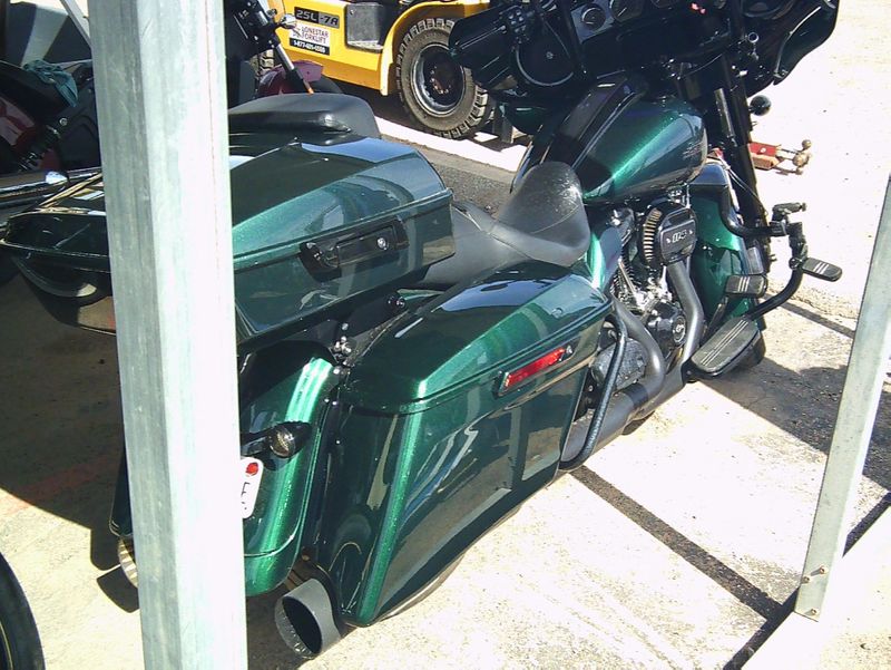 USED 2021 HARLEY STREET GLIDE SPECIAL Image 10