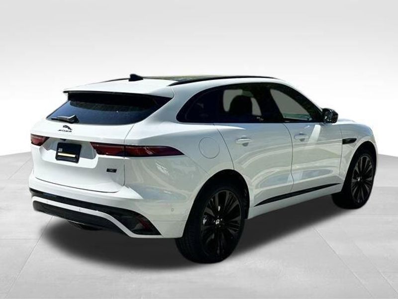 2026 Jaguar F-PACE R-Dynamic S