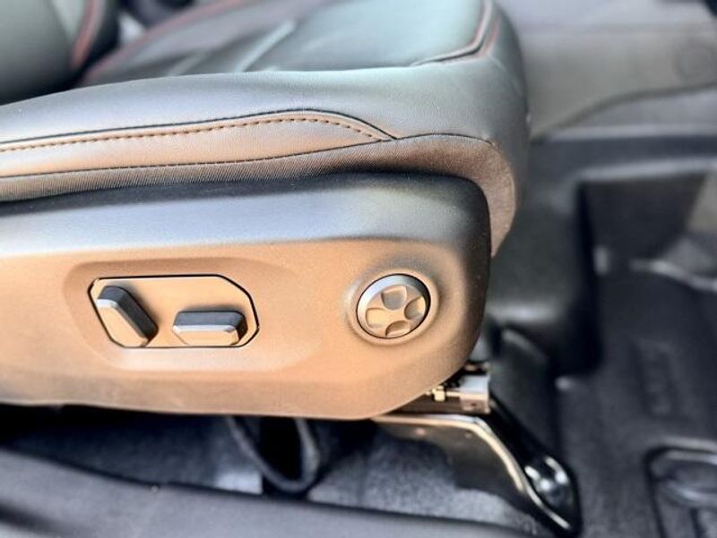 New 2026 Jeep Wrangler 4-door Rubicon XImage 19