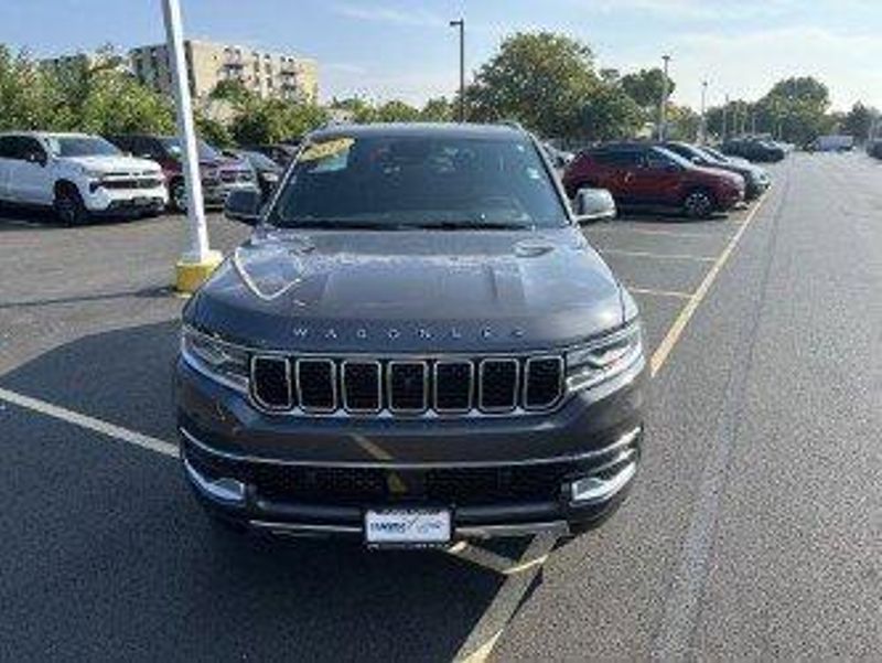 2022 Jeep Wagoneer Series III photo 4