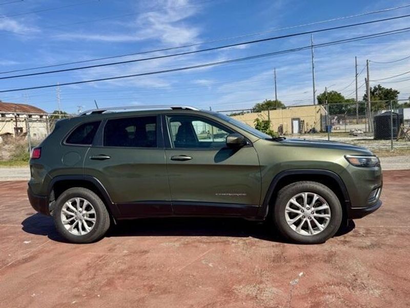 Used 2020 Jeep Cherokee LatitudeImage 4