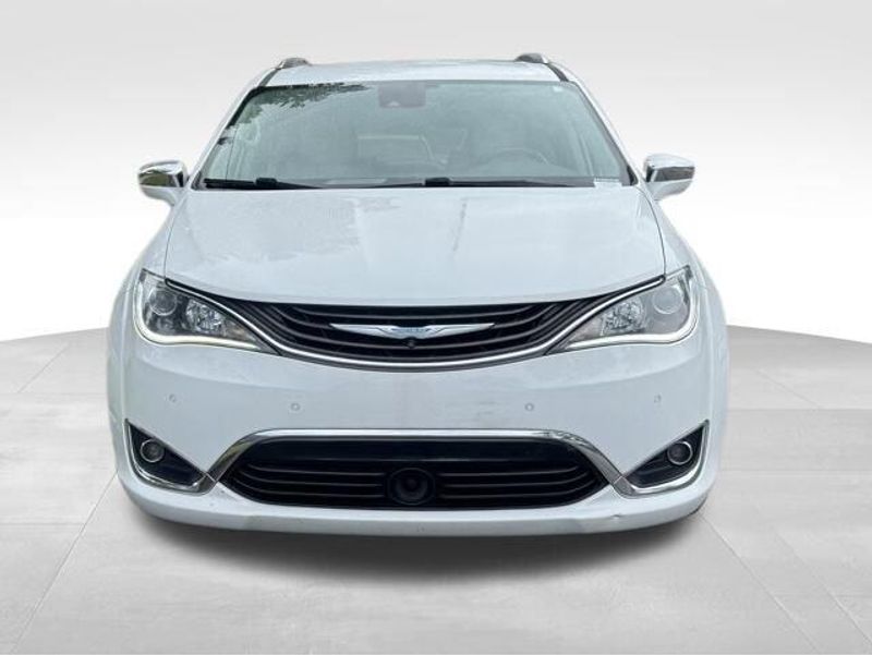 2018 Chrysler Pacifica Hybrid Limited