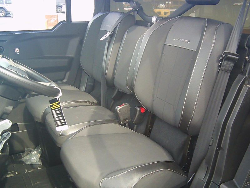 NEW 2026 CAN-AM DEFENDER LIMITED CAB HD11 Image 19