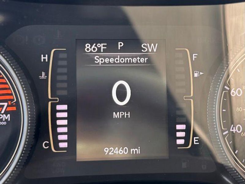 Used 2021 Jeep Cherokee LatitudeImage 14