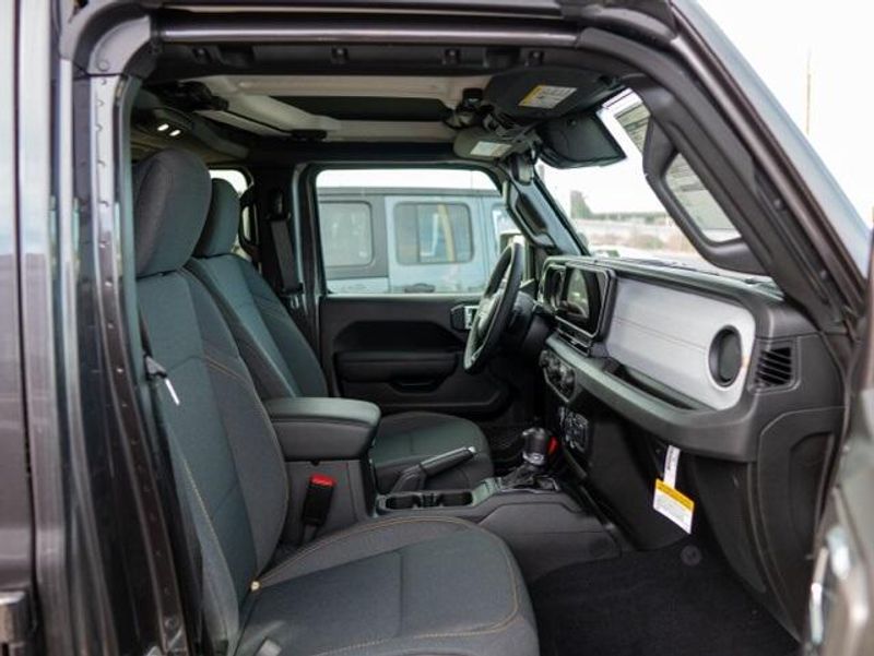 New 2025 Jeep Wrangler Sport SImage 11