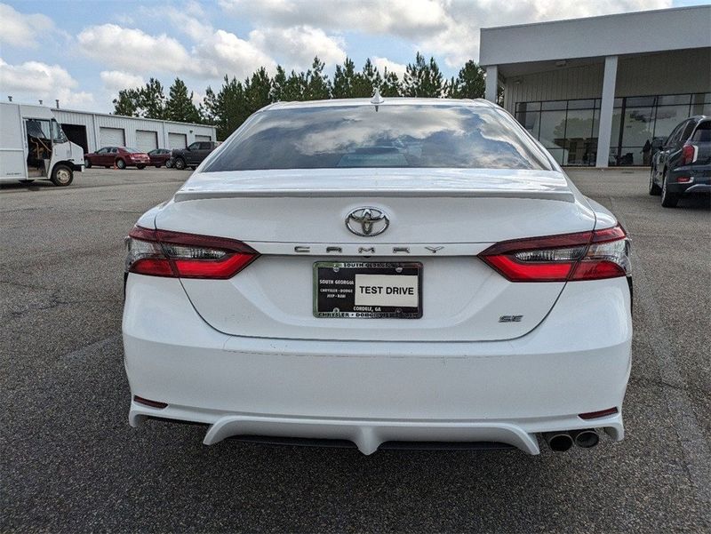 2021 Toyota Camry Image 5