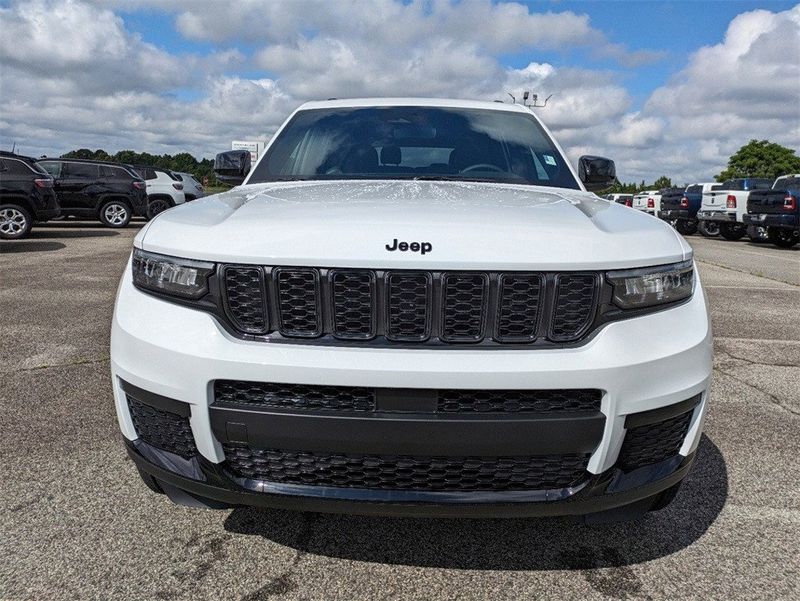 2024 Jeep Grand Cherokee L Altitude 4x4Image 9