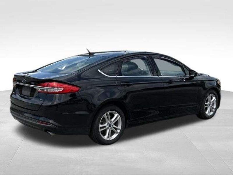Used 2018 Ford Fusion SE