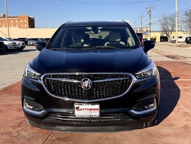 Used 2019 Buick Enclave EssenceImage 2
