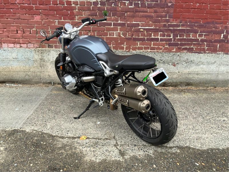 2019 BMW RNINET