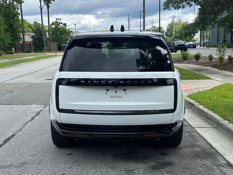 2024 Land Rover Range Rover SE
