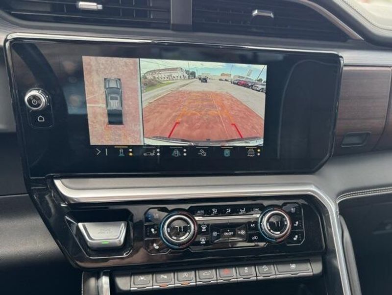 2023 GMC Sierra 1500 Denali UltimateImage 18