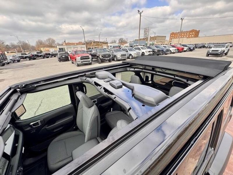 New 2026 Jeep Wrangler 4-door Sport SImage 17