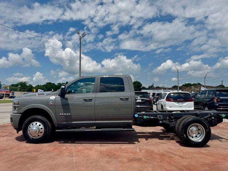 New 2026 RAM 3500 TradesmanImage 8