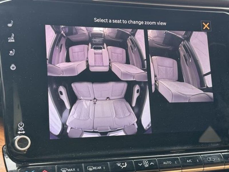 2022 Jeep Grand Wagoneer Series IIIImage 22