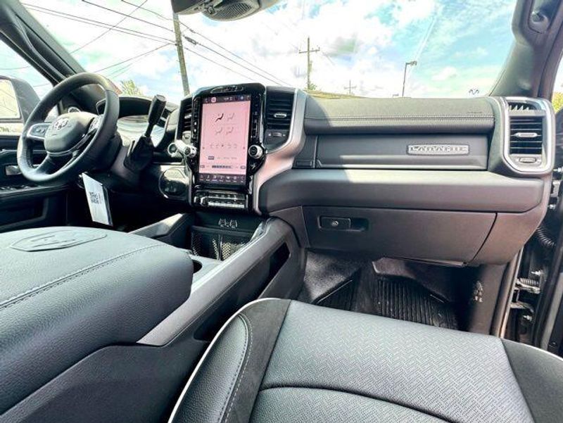New 2026 RAM 3500 TradesmanImage 15